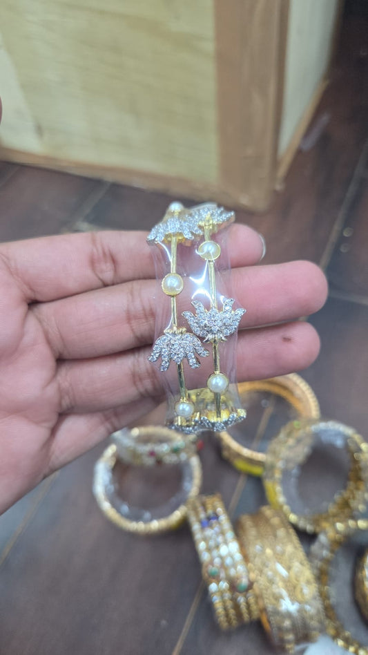 Flower bangle