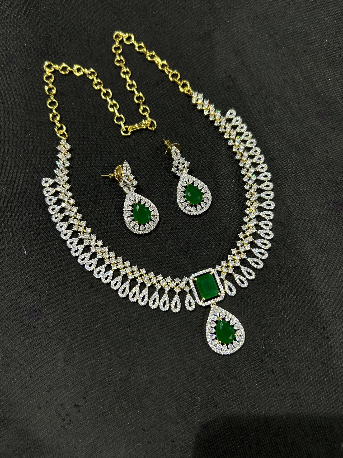 Diamond replica stone set