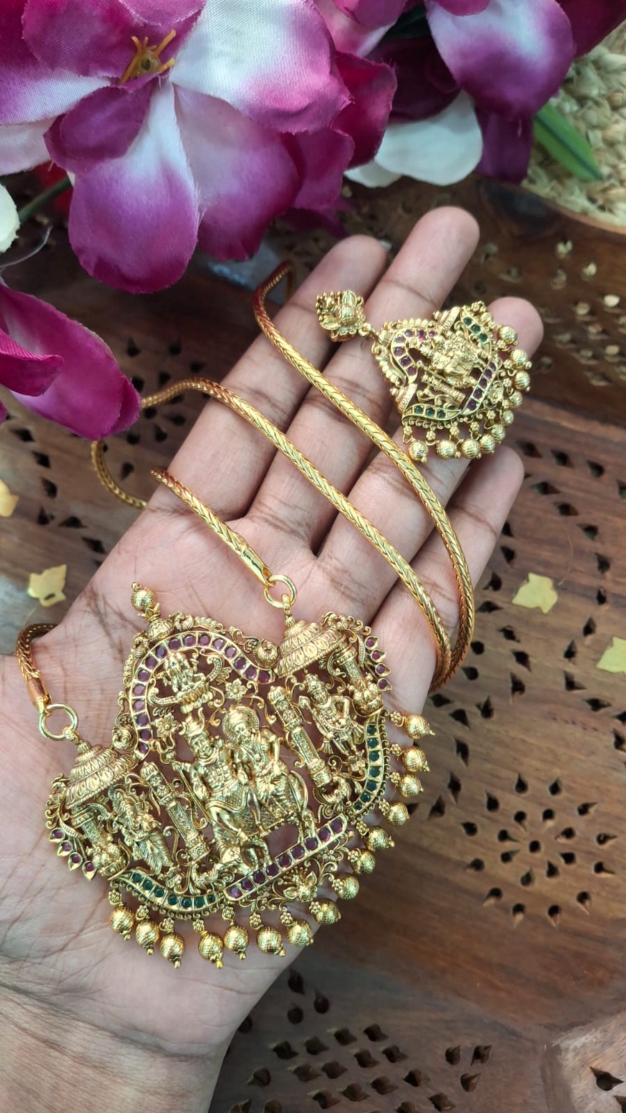 Shivan parvathy 3D Dolor  chain