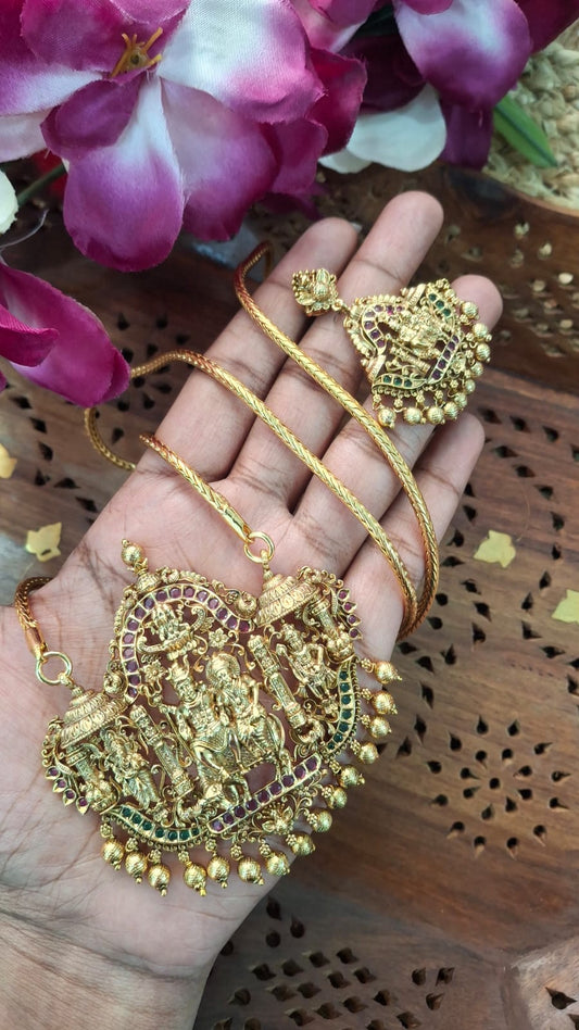 Shivan parvathy 3D Dolor  chain